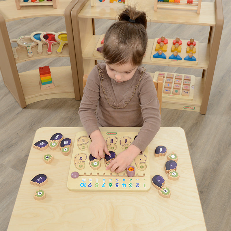 Number and Quantity Sorting Egg Plants